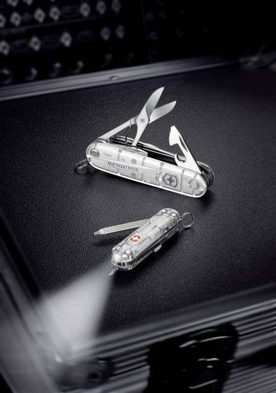 Victorinox 1.3713.T7 Huntsman Çakı - 2